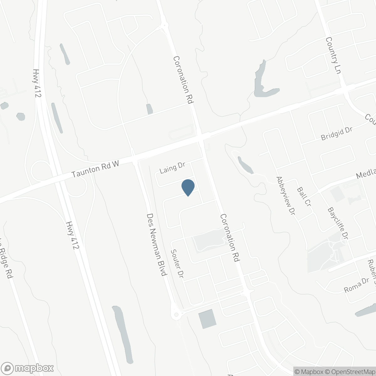 8 HUGGINS DRIVE, Whitby, Ontario L1P 0N4